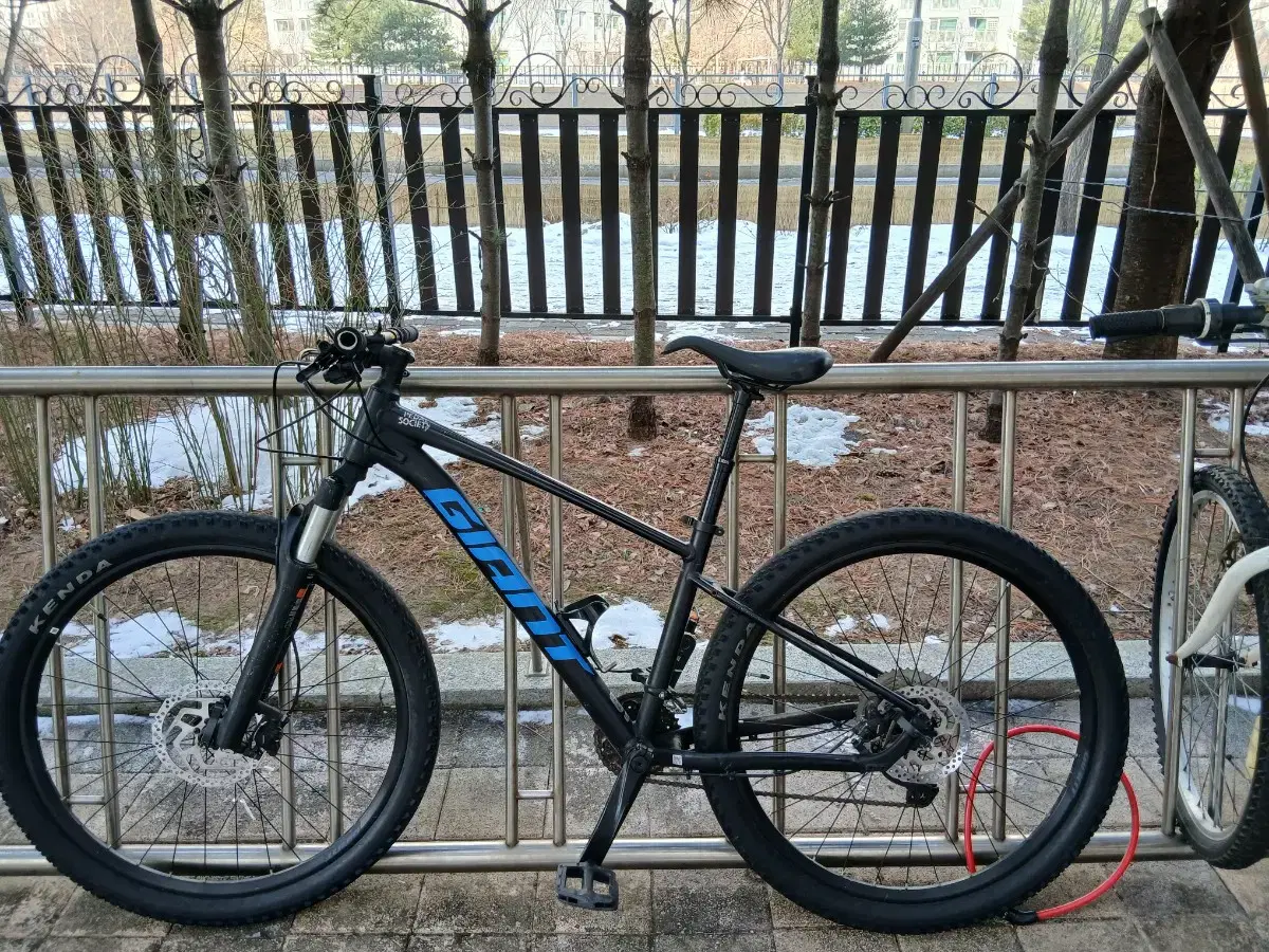 MTB 자이언트 Talon 2 mountain bike 22년식